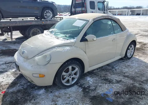 2005 Volkswagen New Beetle Gls 1.8T from USA, damaged, VIN 3VWCD31Y65M318164